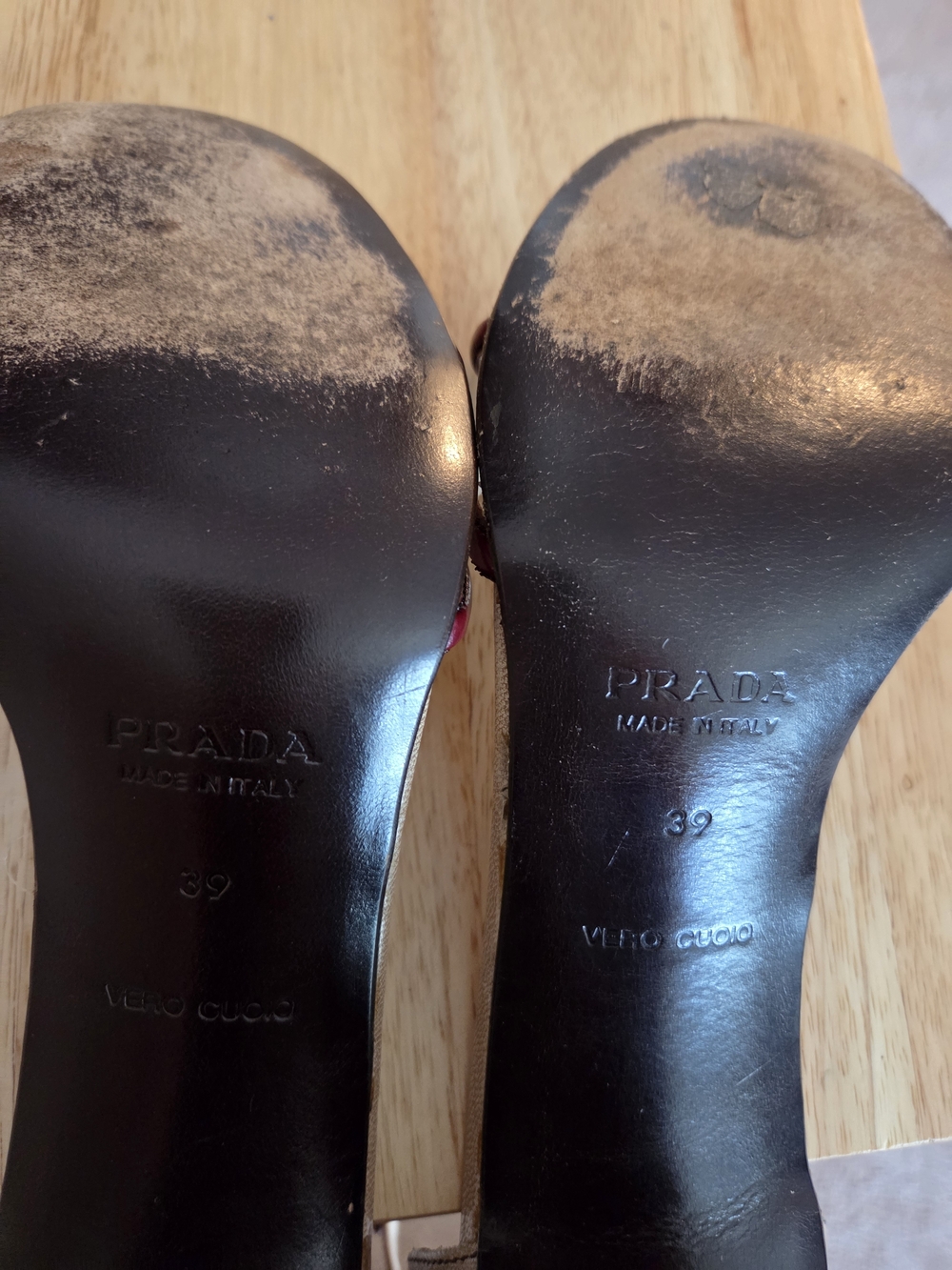 Vintage Prada Vine And Leaf Tan and Burgundy Leather Ankle-Strap Heels Size 39 - Picture 6 of 10